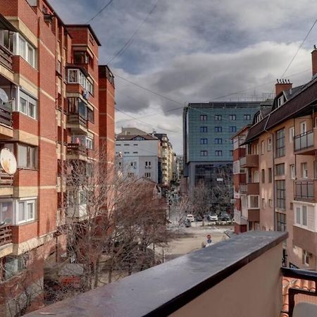 Town Square Apartment Prishtinë Exterior photo