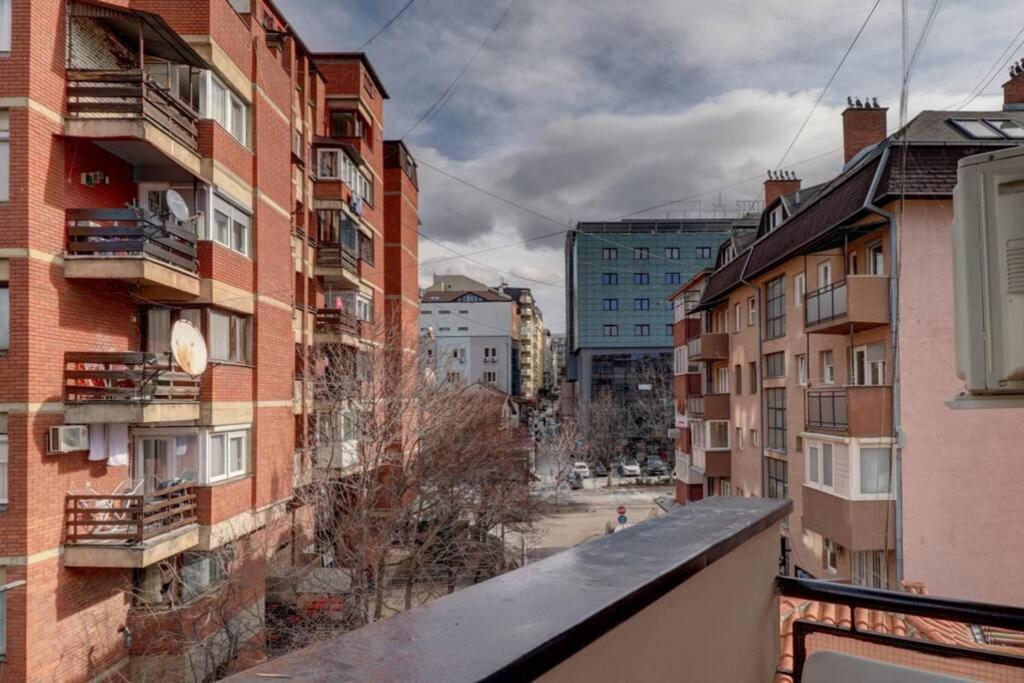 Town Square Apartment Prishtinë Exterior photo